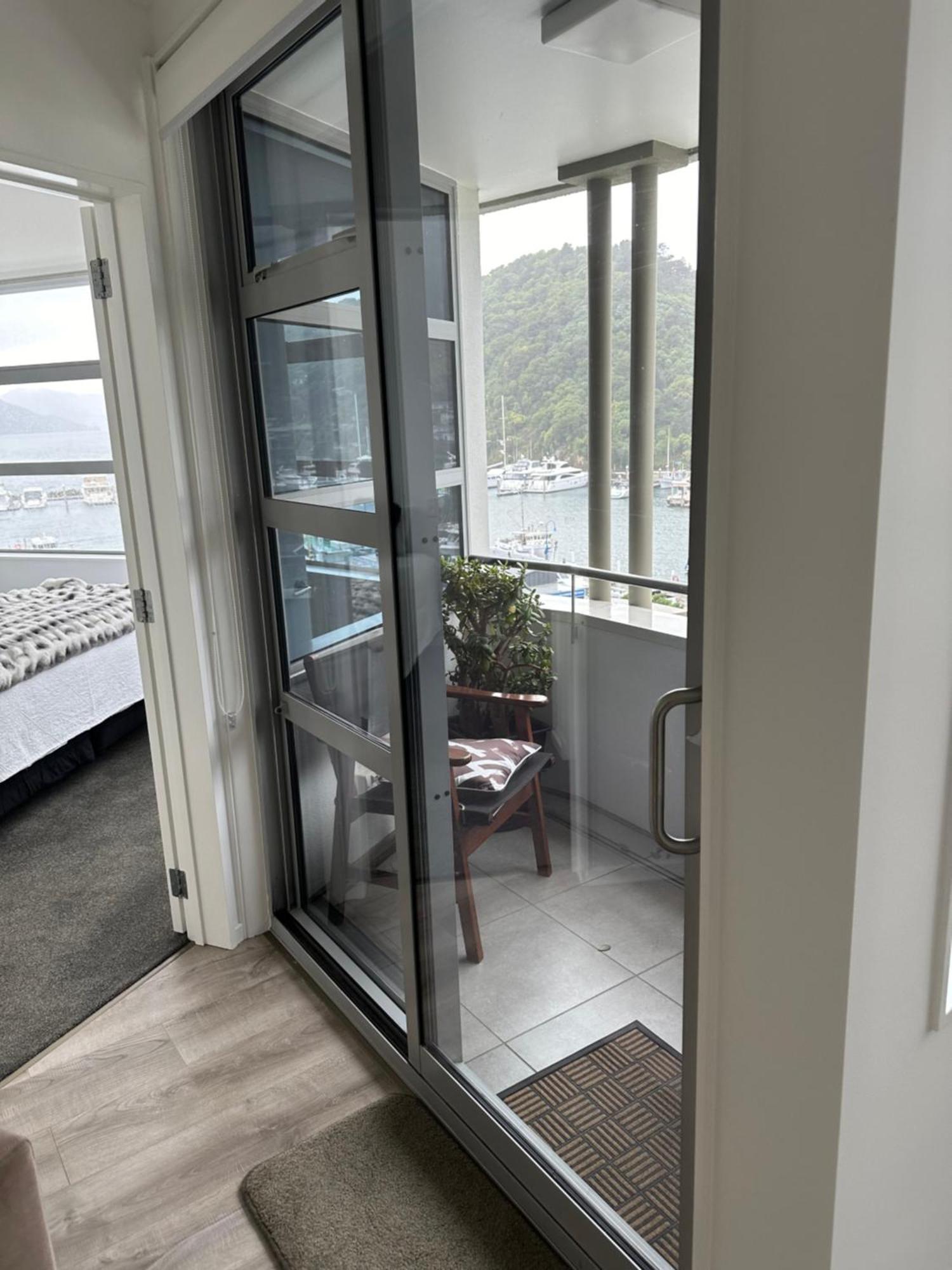 Picton Waterfront Apartments Exteriör bild