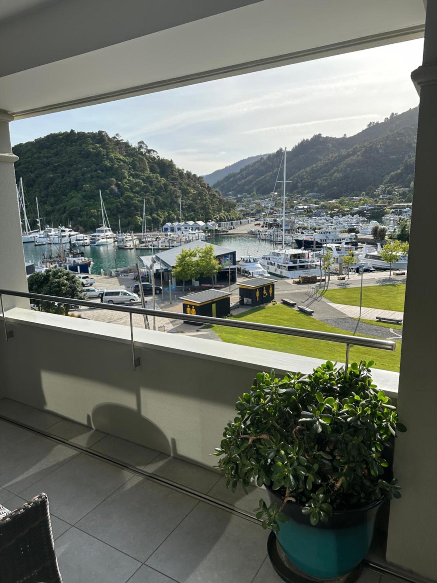Picton Waterfront Apartments Exteriör bild