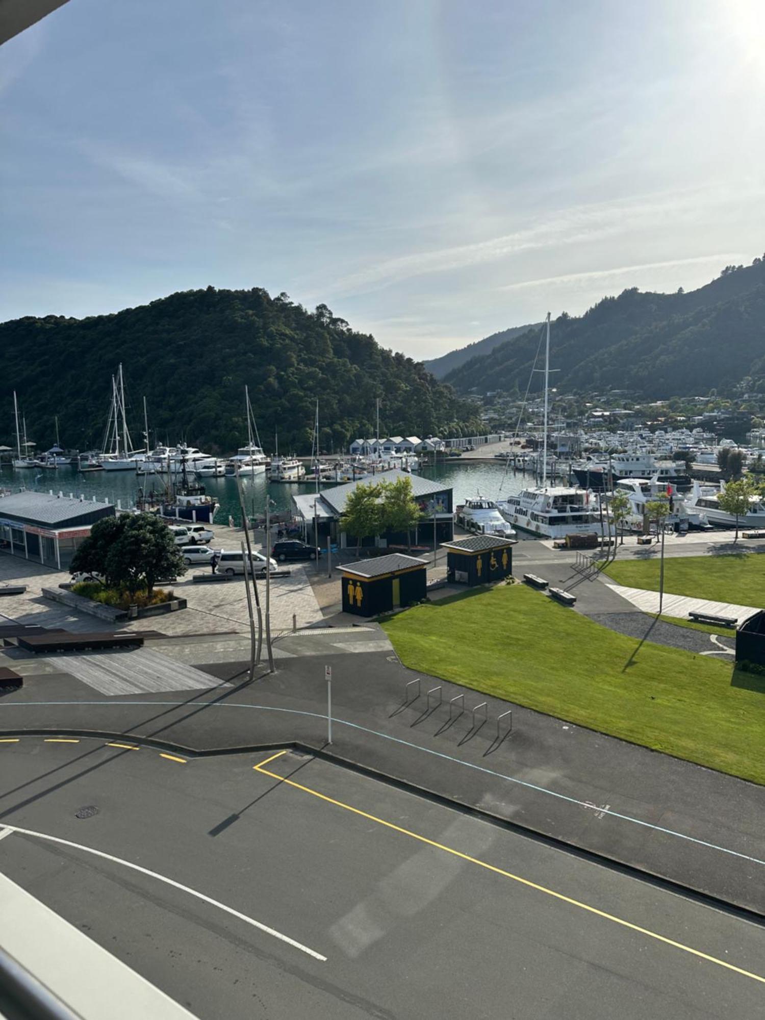 Picton Waterfront Apartments Exteriör bild